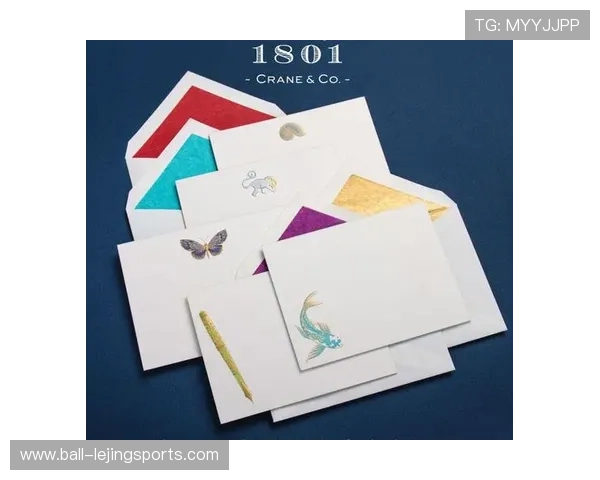 足球巨星文具系列：球场荣耀与创意设计的完美融合